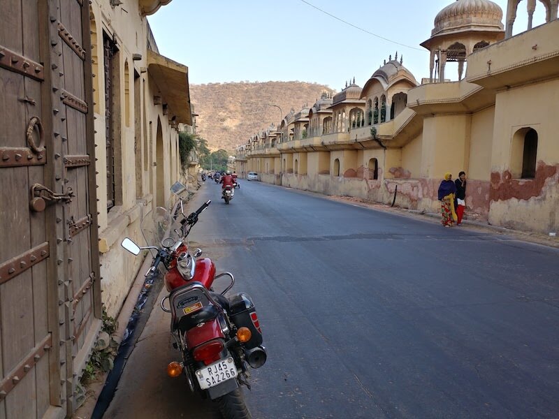 Delhi Jaipur Bike distance road