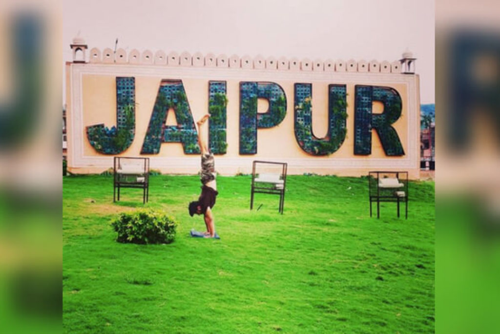 Yoga in Jaipur while Travelling – How to Keep Yourself Fit in Pink City?