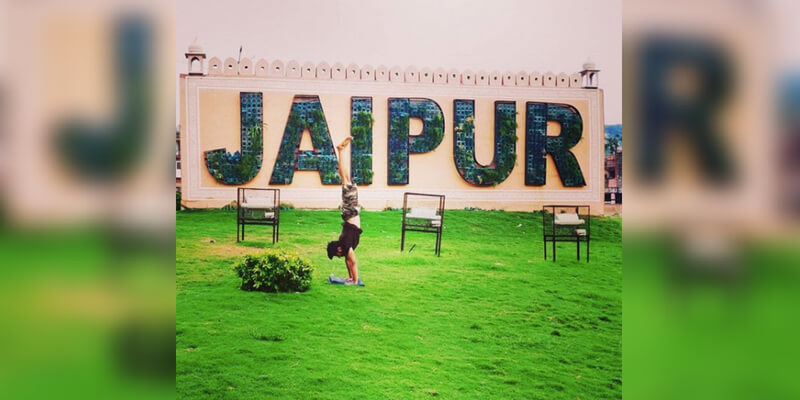 Yoga in Jaipur while Travelling – How to Keep Yourself Fit in Pink City?