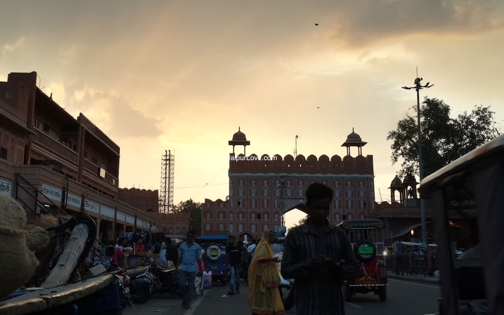 Chandpole Bazaar Jaipur